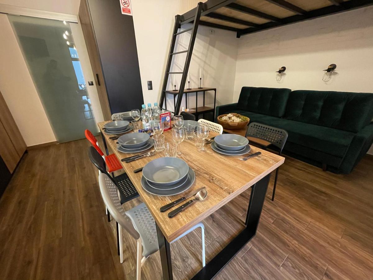 Apartmentsun Loft Factory Wrocław Eksteriør billede